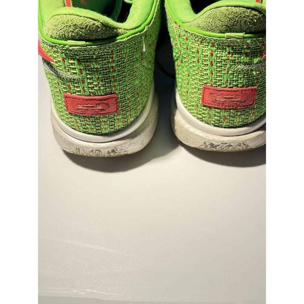 Nike LeBron 20 Christmas Men 14 Green Apple FJ4955-300 Low Top Basketball Shoes